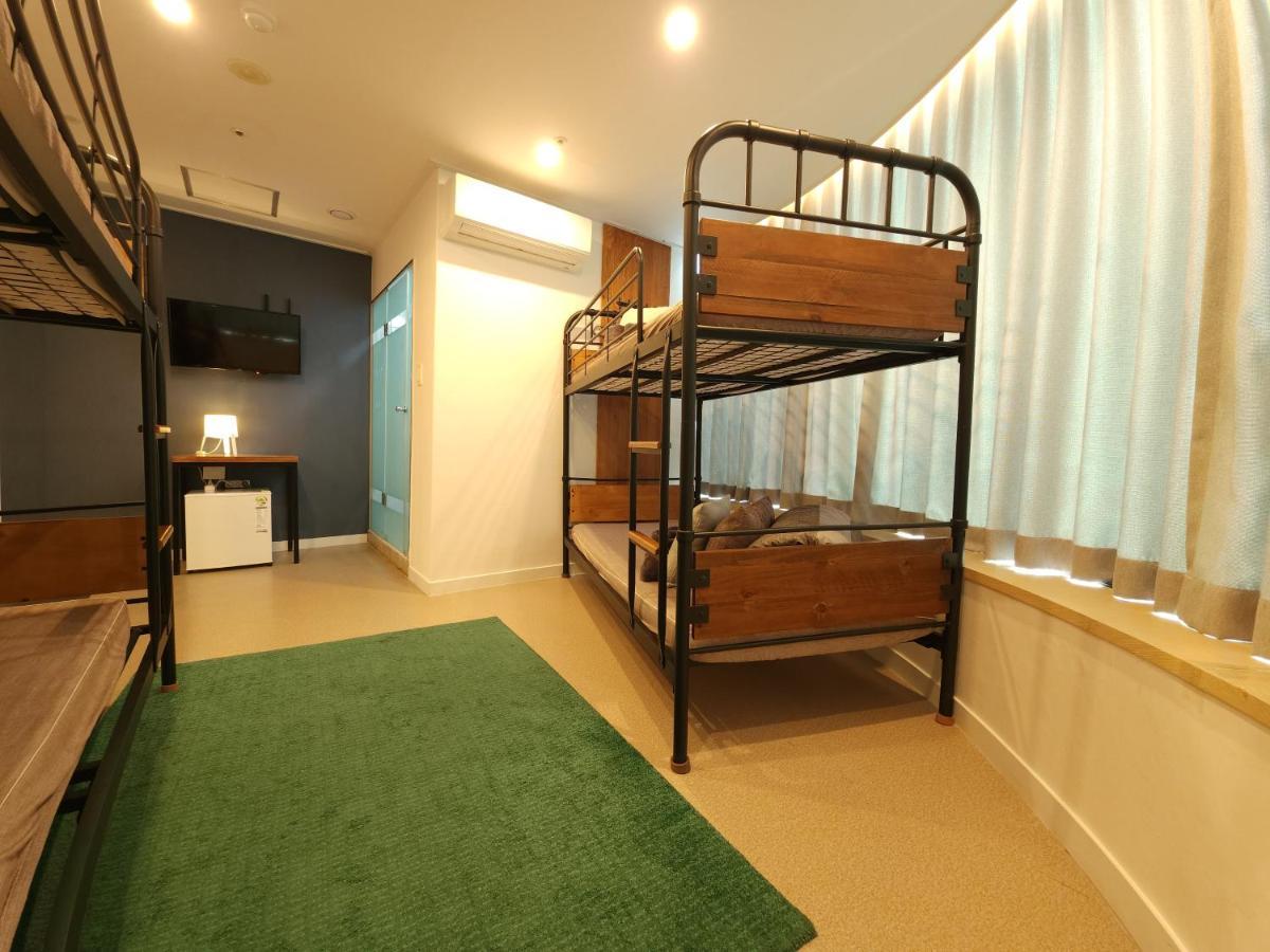Oyo Hostel Myeongdong 3 Seoul Exterior photo