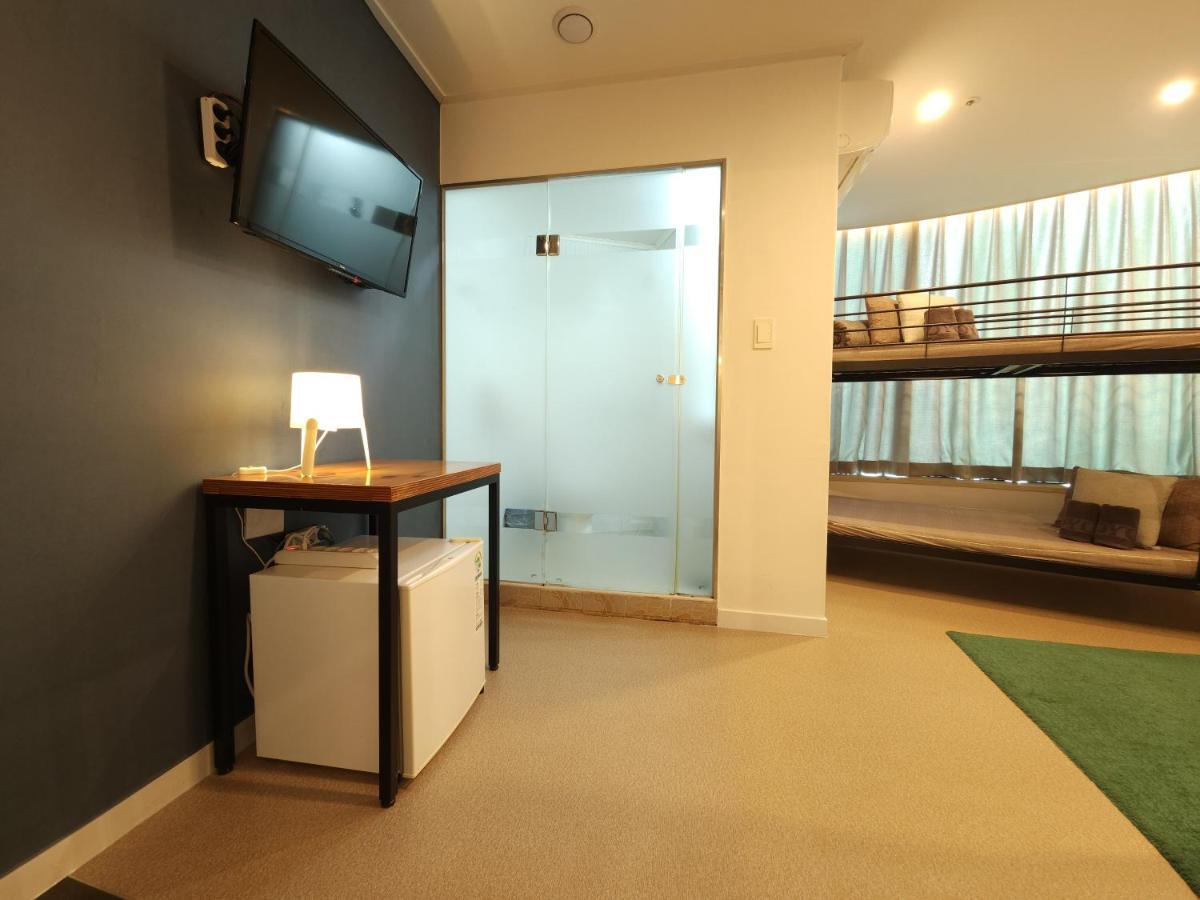 Oyo Hostel Myeongdong 3 Seoul Exterior photo