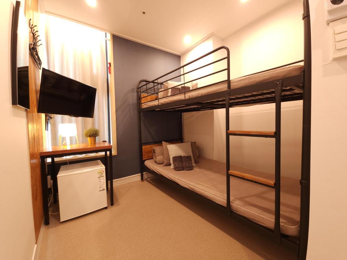 Oyo Hostel Myeongdong 3 Seoul Exterior photo